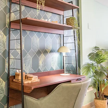 Inf31j - Stunning Next To *