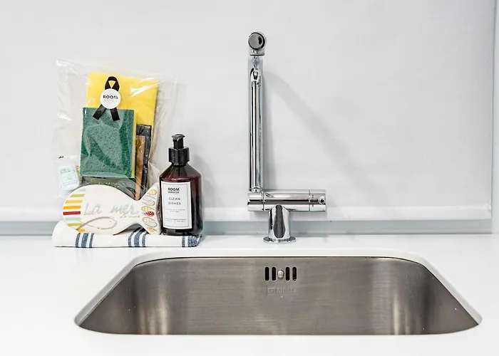 Inf3.1j - Stunning Next To דירה