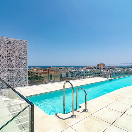 Inf3.1j - Stunning Next To *