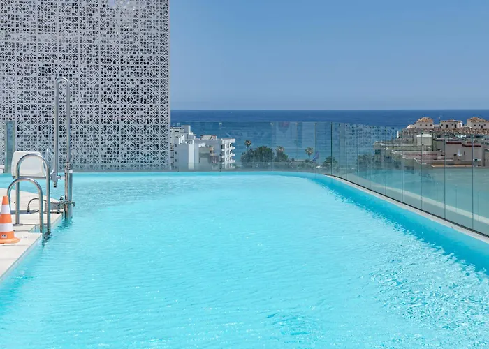 Inf3.1j - Stunning Next To Estepona