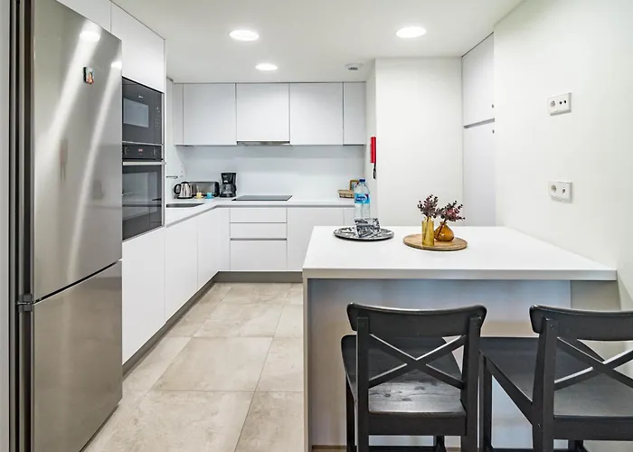 Inf3.1j - Stunning Next To * 埃斯特波纳