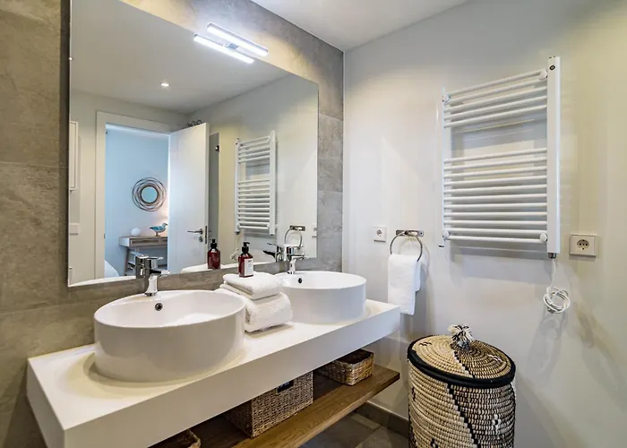 Inf3.1j - Stunning Next To * Estepona