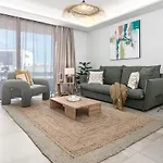 Inf3.1j - Stunning Next To Apartman